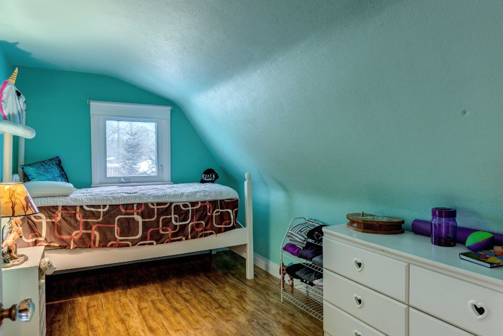 1173 INDIAN RD North, Sarnia, Ontario, Canada