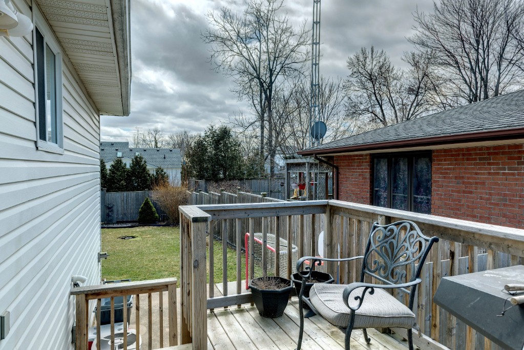 528 ONTARIO ST, Plympton-Wyoming, Ontario, Canada