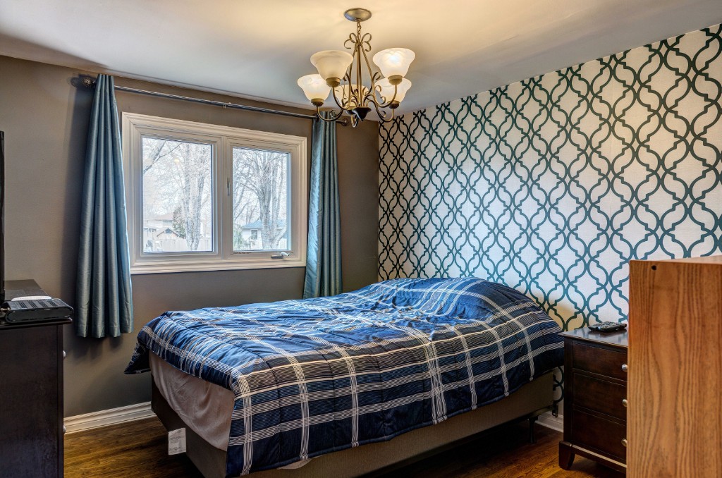 303 OAKDALE CRT, St. Clair, Ontario, Canada
