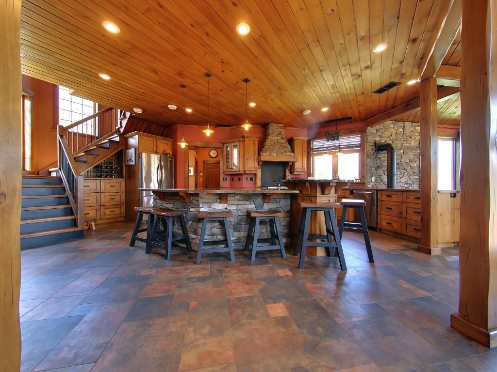 7152 BONNIE DOONE Road, Plympton-Wyoming, Ontario, Canada