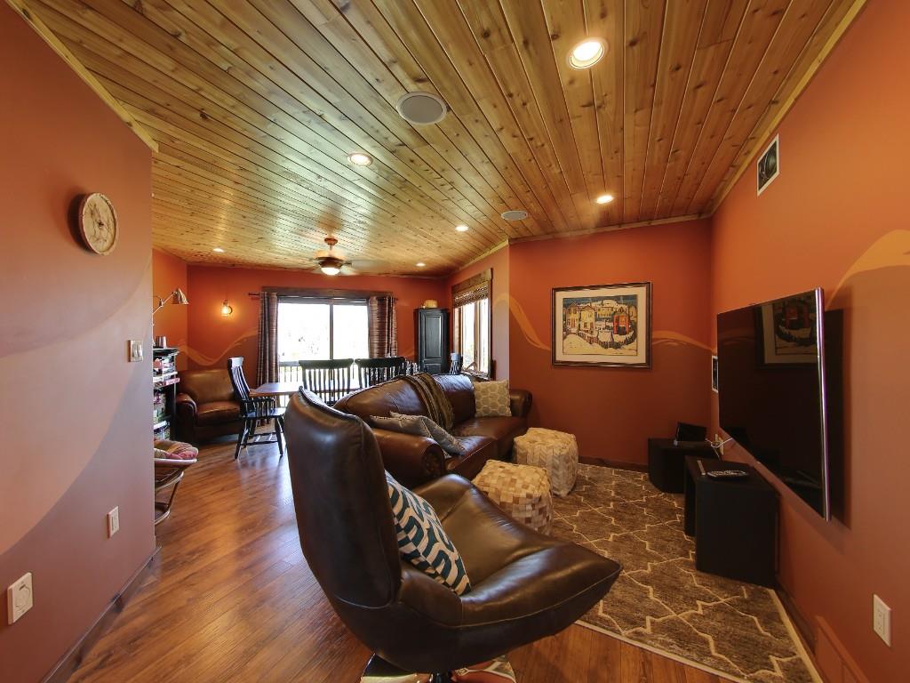 7152 BONNIE DOONE Road, Plympton-Wyoming, Ontario, Canada