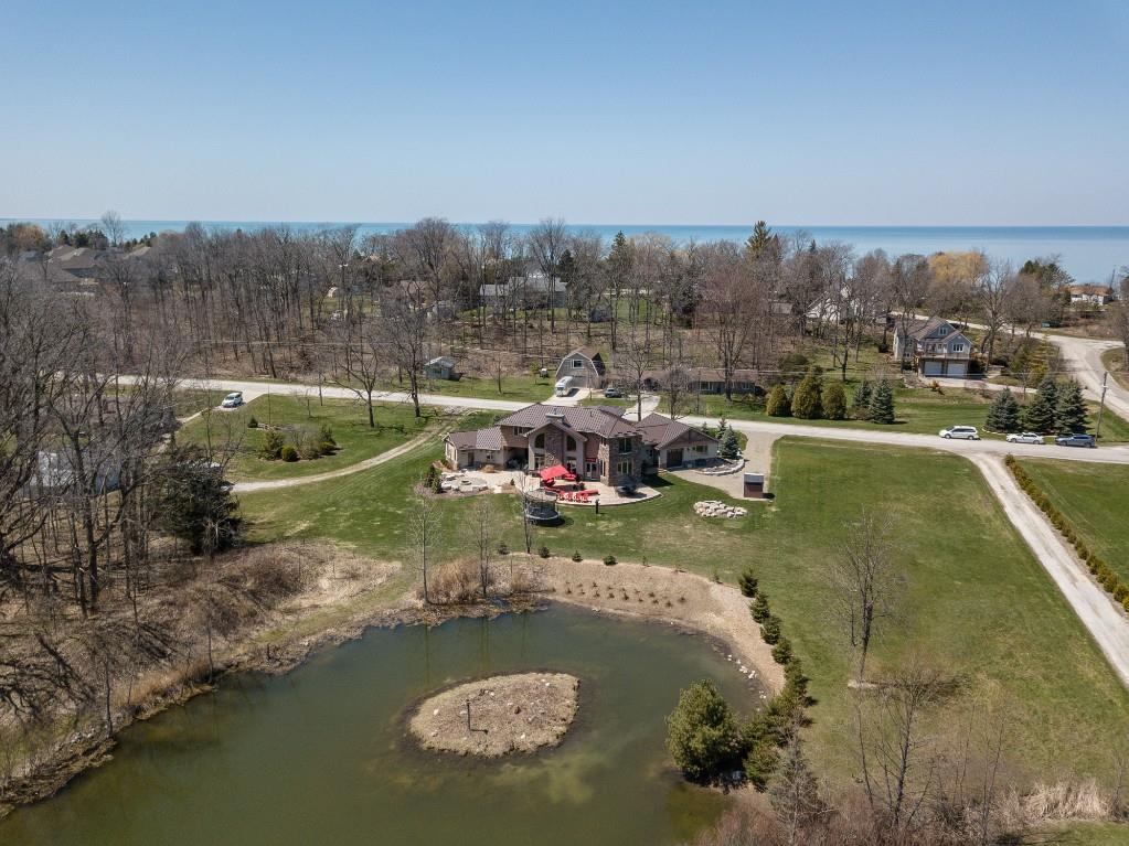 7152 BONNIE DOONE Road, Plympton-Wyoming, Ontario, Canada