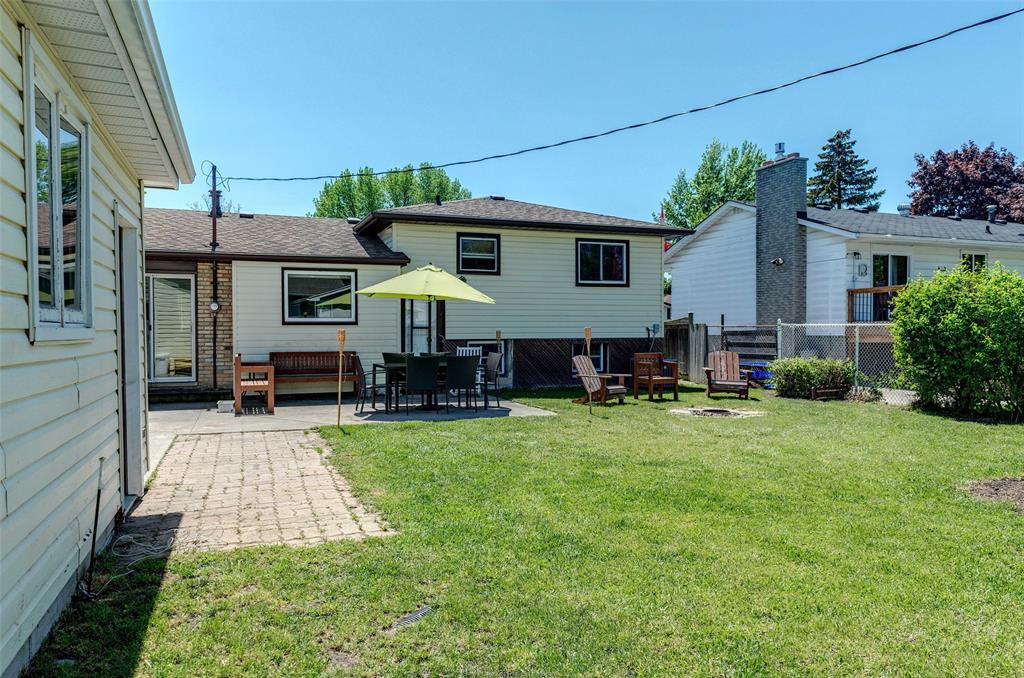 587 ALBERT Boulevard, St. Clair, Ontario, Canada