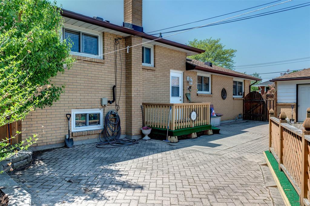 1168 SOLE Street, Sarnia, Ontario, Canada