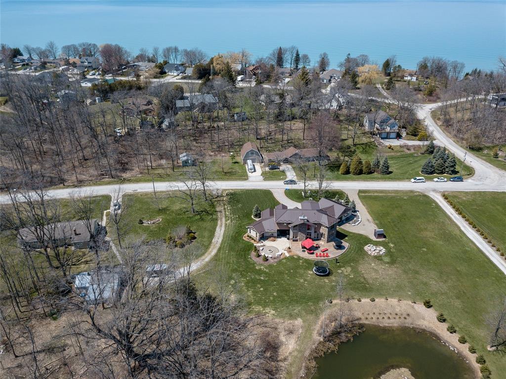 7152 BONNIE DOONE Road, Plympton-Wyoming, Ontario, Canada
