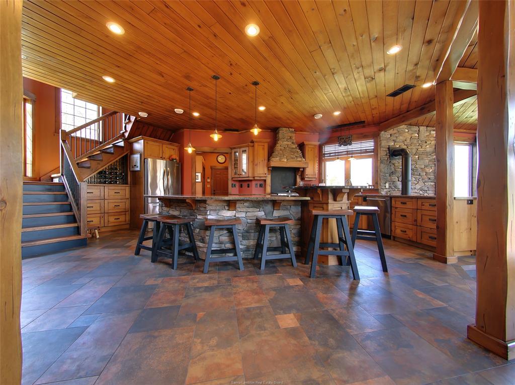 7152 BONNIE DOONE Road, Plympton-Wyoming, Ontario, Canada