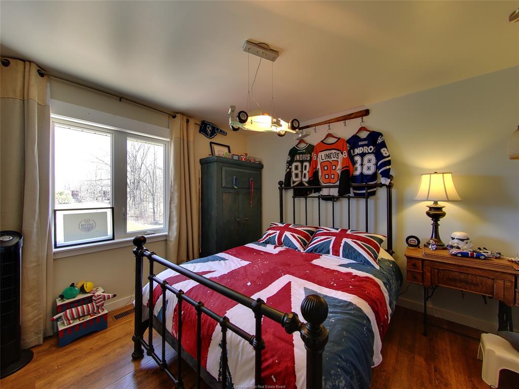 7152 BONNIE DOONE Road, Plympton-Wyoming, Ontario, Canada