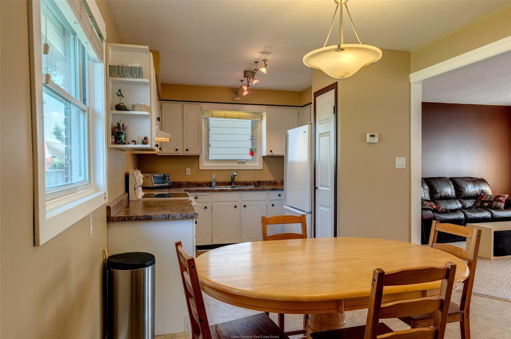1540 COLBORNE Road, Sarnia, Ontario, Canada