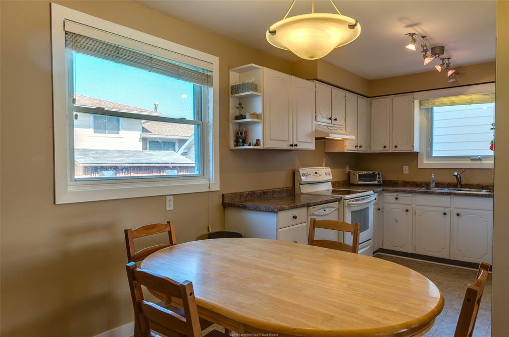 1540 COLBORNE Road, Sarnia, Ontario, Canada