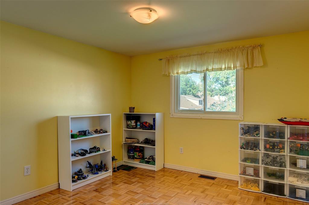 1540 COLBORNE Road, Sarnia, Ontario, Canada
