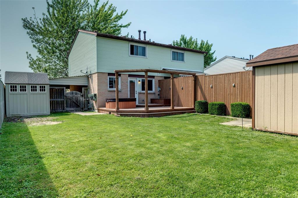 617 CARDIFF Drive, Sarnia, Ontario, Canada