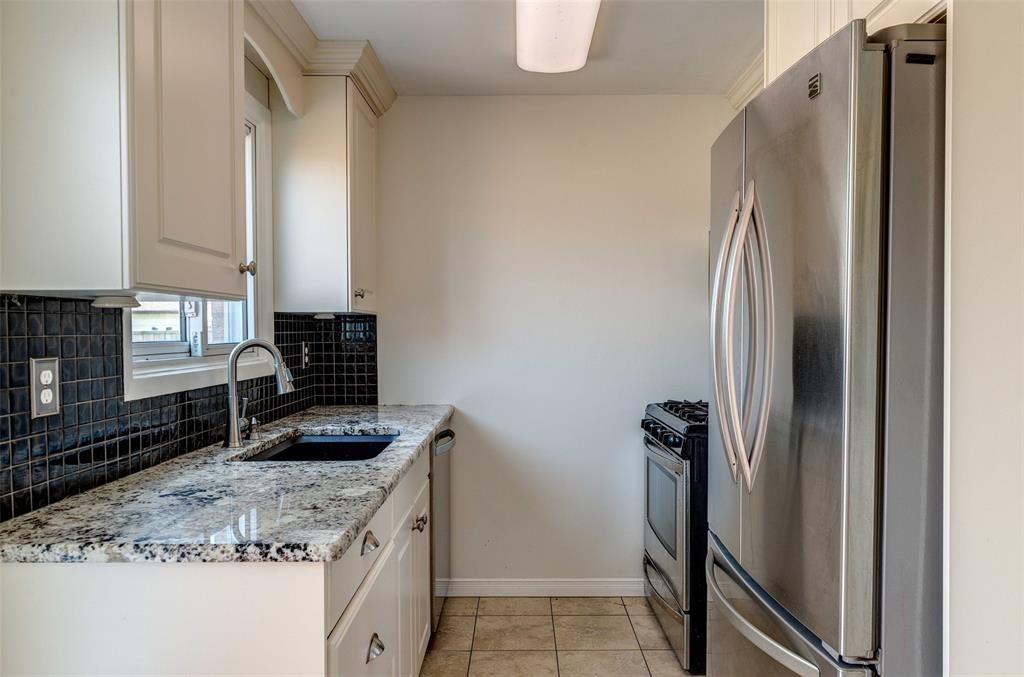 617 CARDIFF Drive, Sarnia, Ontario, Canada