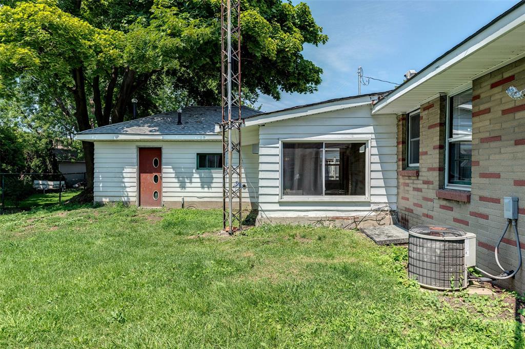 308 LOUISA Street, Point Edward, Ontario, Canada