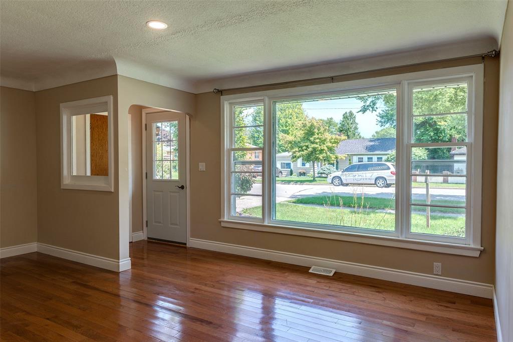 308 LOUISA Street, Point Edward, Ontario, Canada