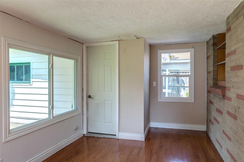 308 LOUISA Street, Point Edward, Ontario, Canada