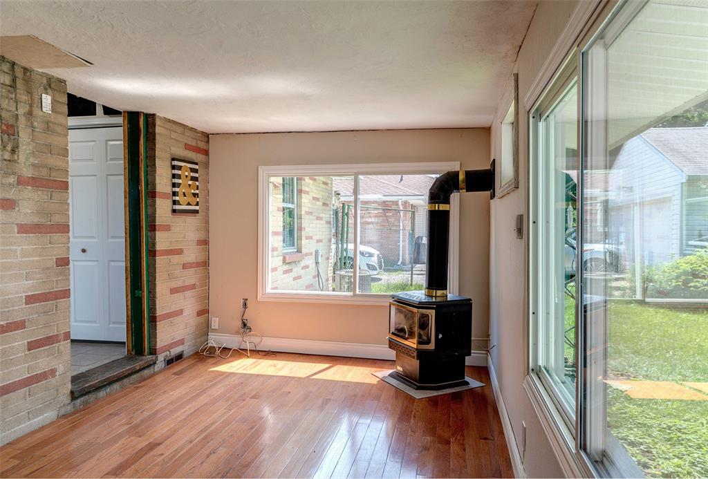 308 LOUISA Street, Point Edward, Ontario, Canada