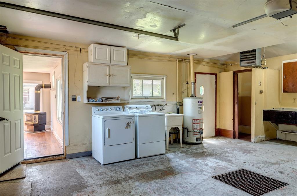 308 LOUISA Street, Point Edward, Ontario, Canada