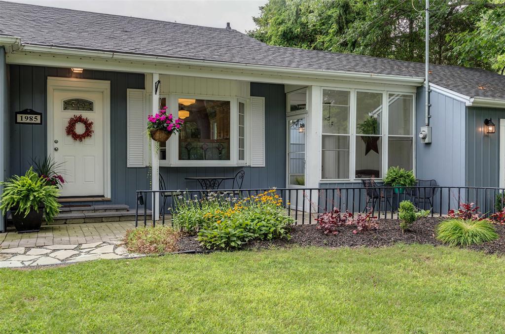 1985 LAKESHORE Road, Sarnia, Ontario, Canada