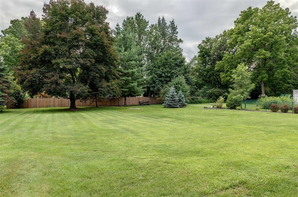 1985 LAKESHORE Road, Sarnia, Ontario, Canada