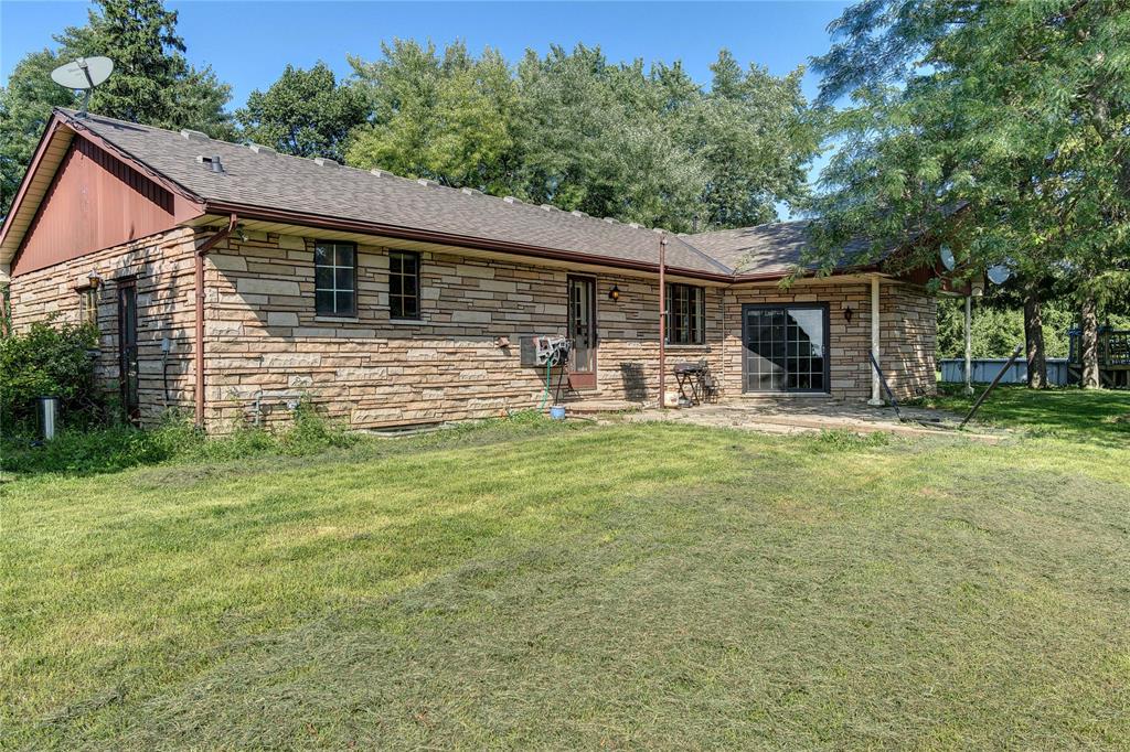5223 DOUGLAS Line, Plympton-Wyoming, Ontario, Canada