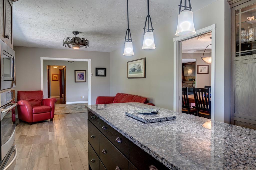 5223 DOUGLAS Line, Plympton-Wyoming, Ontario, Canada