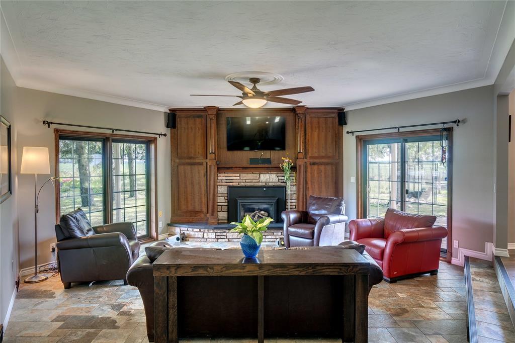 5223 DOUGLAS Line, Plympton-Wyoming, Ontario, Canada