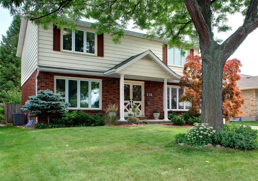 310 TWIN LAKES Drive, Sarnia, Ontario, Canada