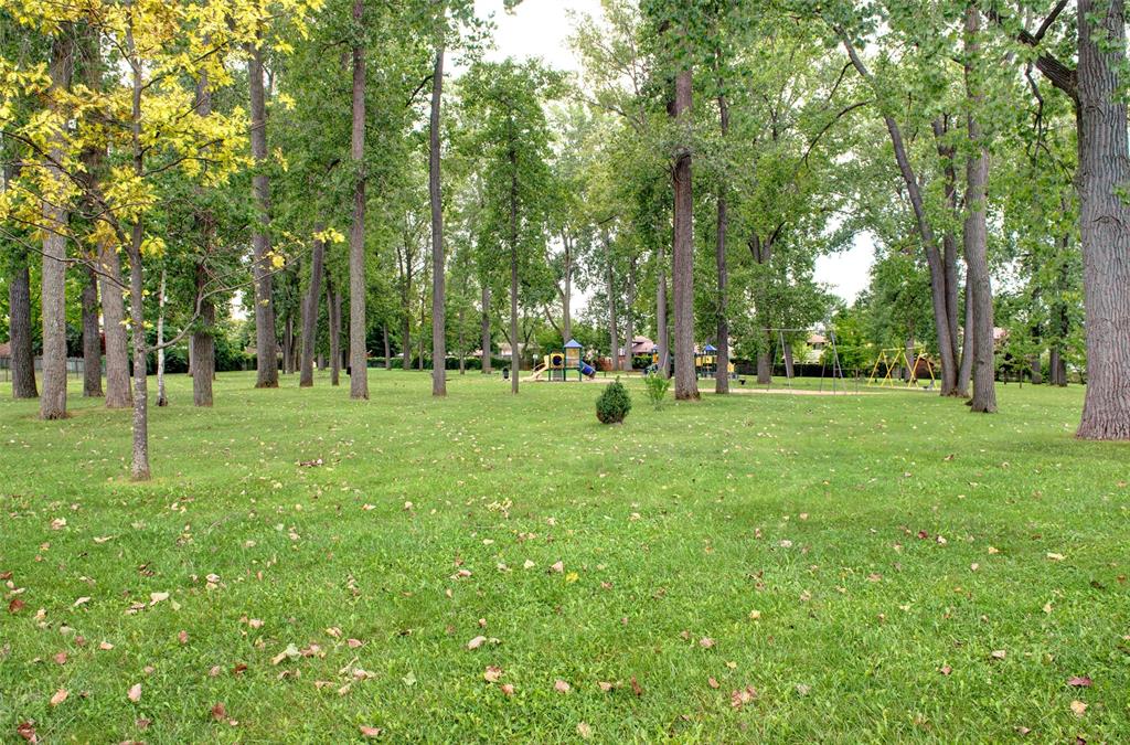 310 TWIN LAKES Drive, Sarnia, Ontario, Canada