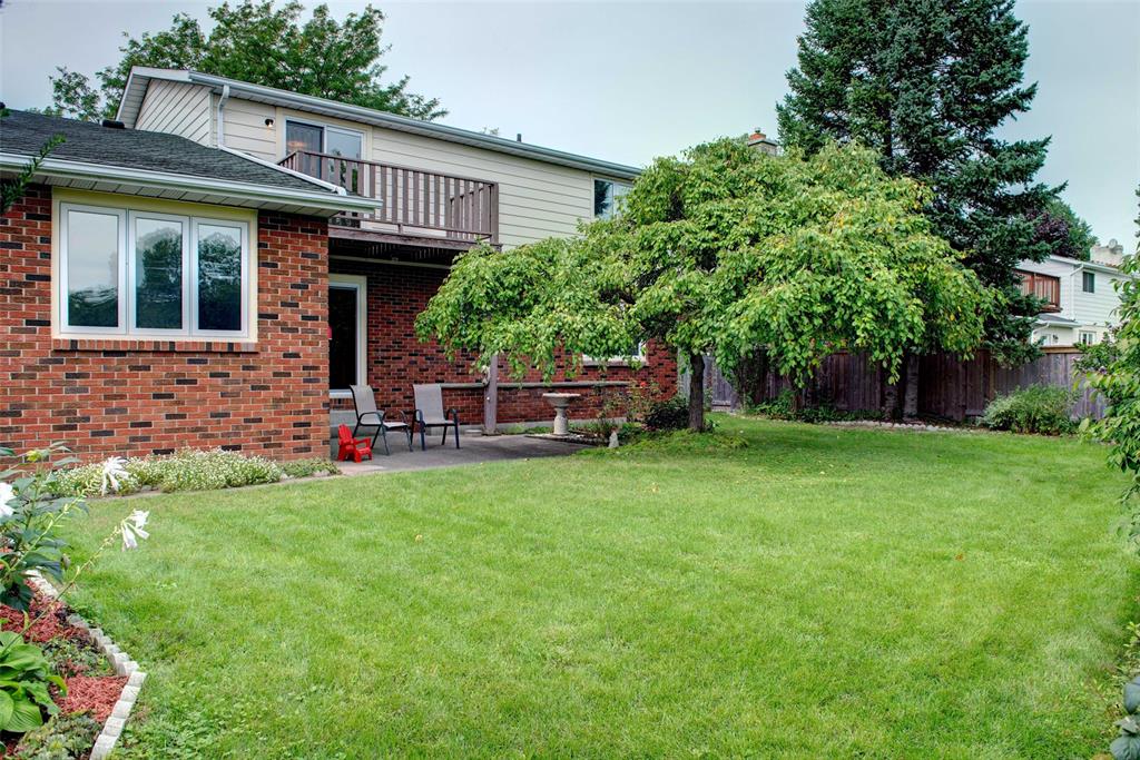 310 TWIN LAKES Drive, Sarnia, Ontario, Canada