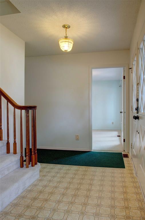 310 TWIN LAKES Drive, Sarnia, Ontario, Canada