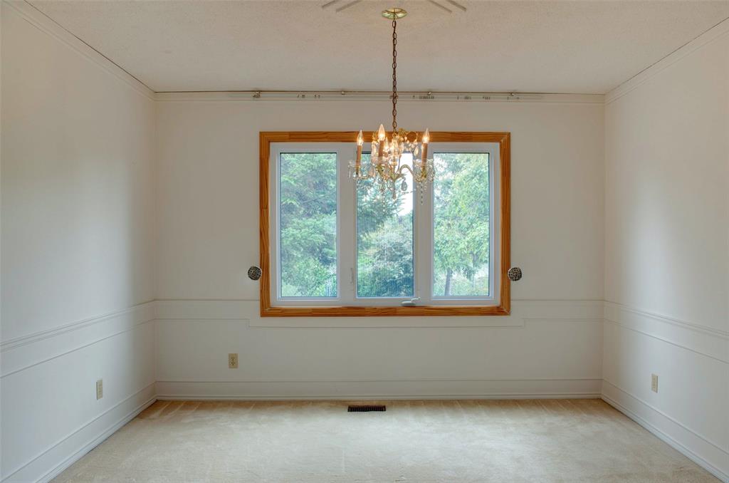 310 TWIN LAKES Drive, Sarnia, Ontario, Canada