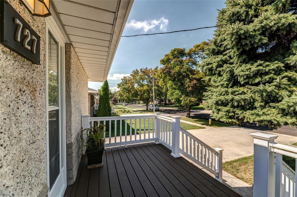 727 VICTORIA Avenue, Point Edward, Ontario, Canada