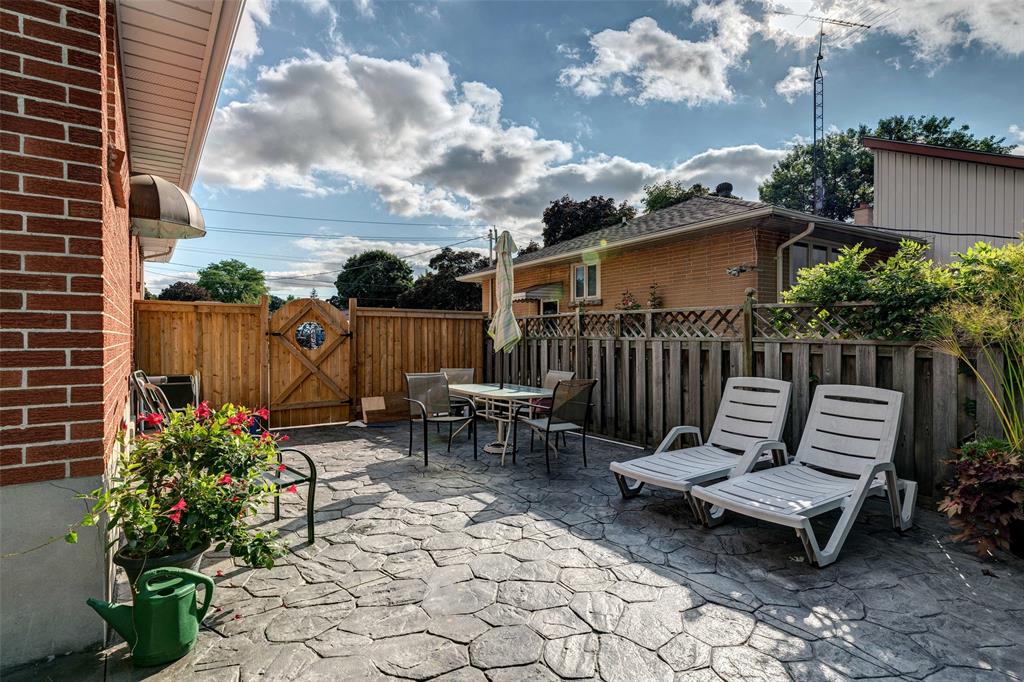 1058 WELLINGTON Street, Sarnia, Ontario, Canada