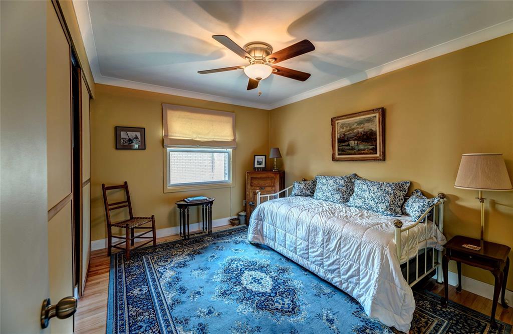 727 VICTORIA Avenue, Point Edward, Ontario, Canada