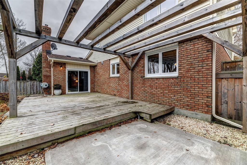 398 TWIN LAKES Drive, Sarnia, Ontario, Canada
