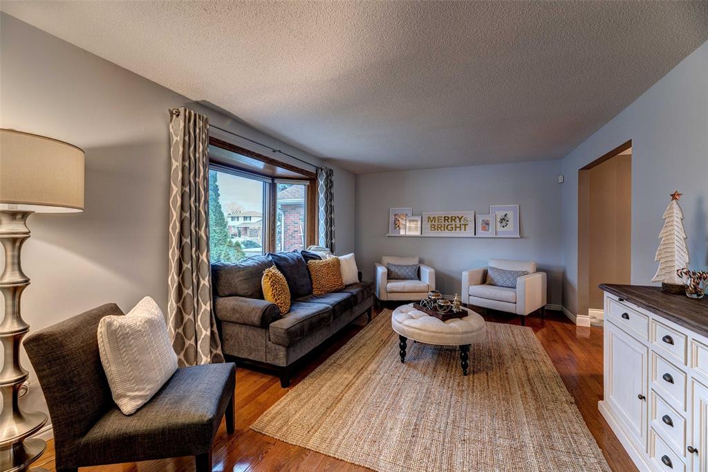 398 TWIN LAKES Drive, Sarnia, Ontario, Canada