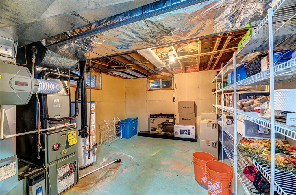 398 TWIN LAKES Drive, Sarnia, Ontario, Canada
