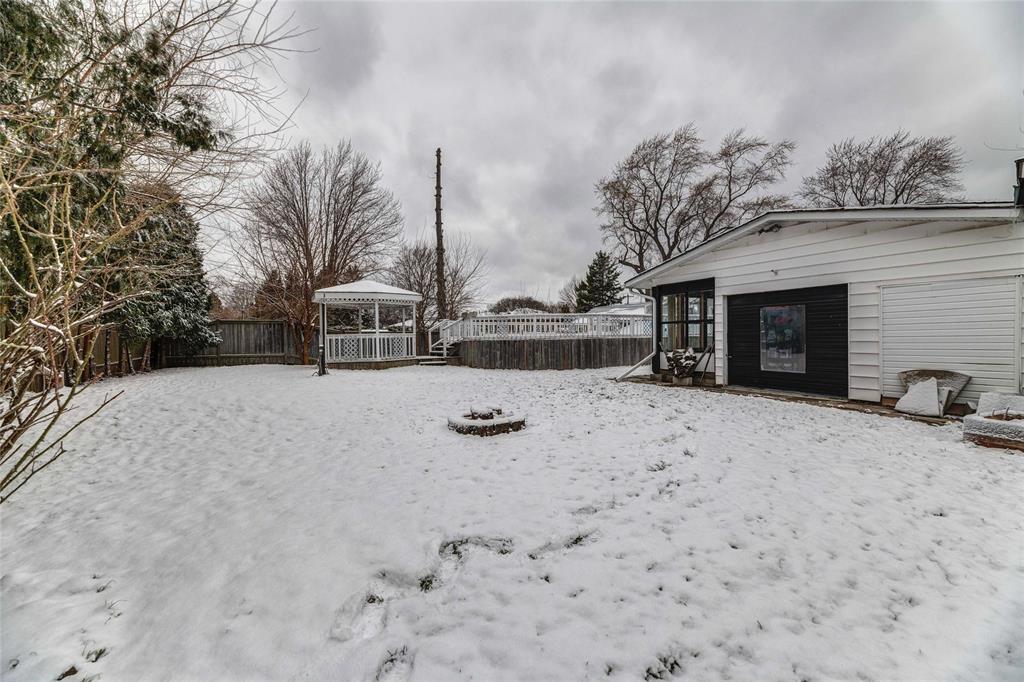 727 ROSS Avenue, Sarnia, Ontario, Canada