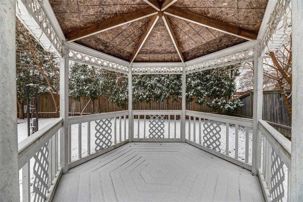 727 ROSS Avenue, Sarnia, Ontario, Canada