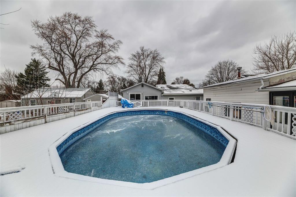 727 ROSS Avenue, Sarnia, Ontario, Canada