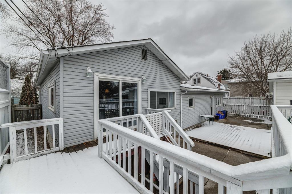 727 ROSS Avenue, Sarnia, Ontario, Canada