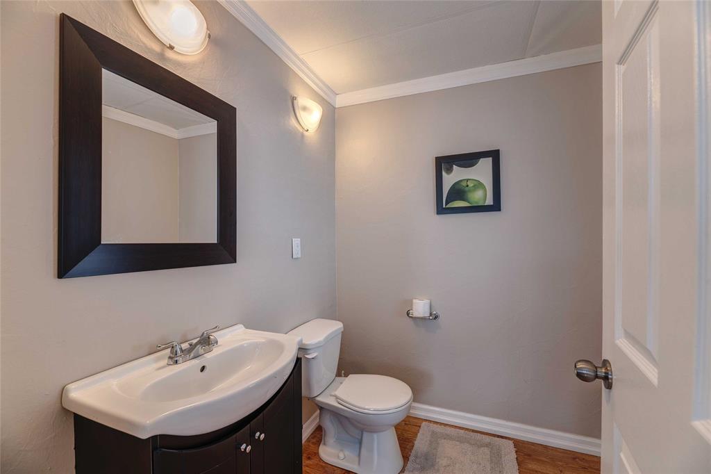 727 ROSS Avenue, Sarnia, Ontario, Canada