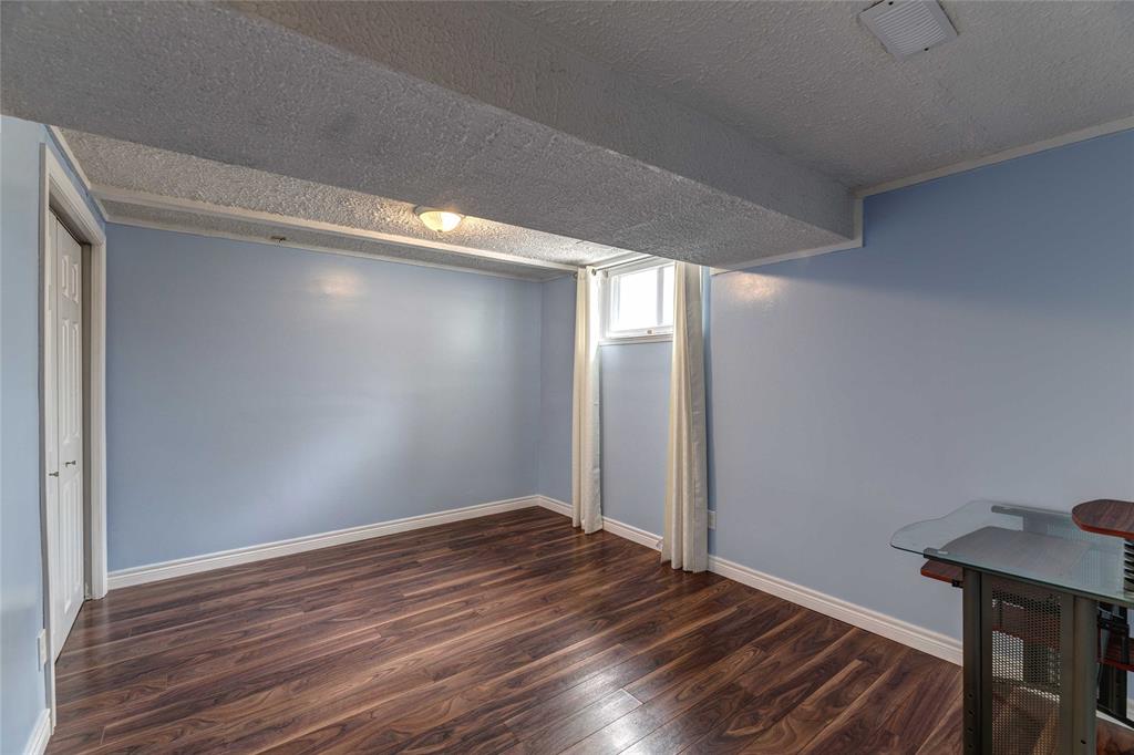 727 ROSS Avenue, Sarnia, Ontario, Canada