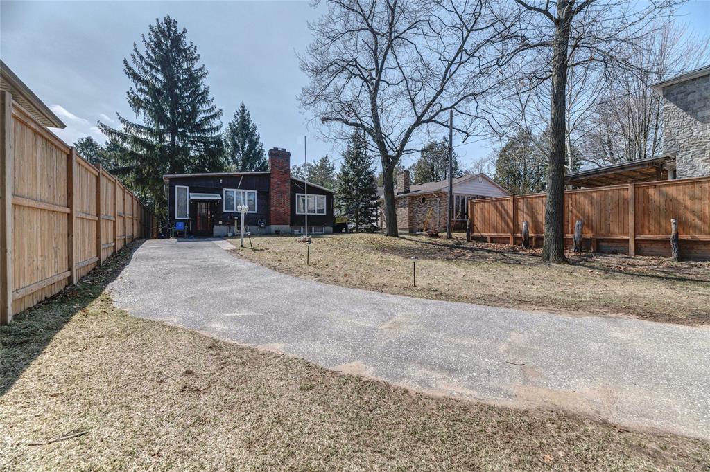605 LAKESHORE Road, Sarnia, Ontario, Canada