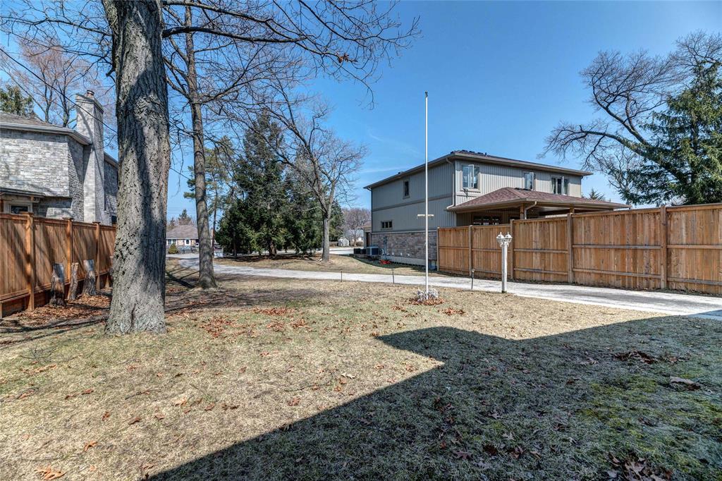 605 LAKESHORE Road, Sarnia, Ontario, Canada