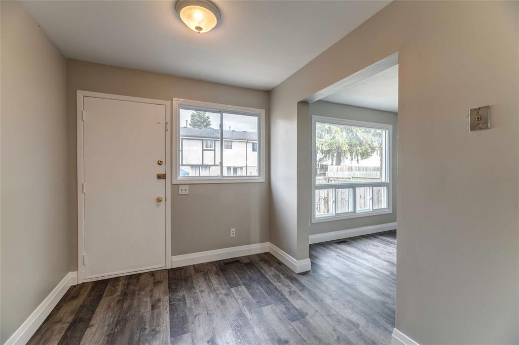 421 CARDIFF Place, Sarnia, Ontario, Canada