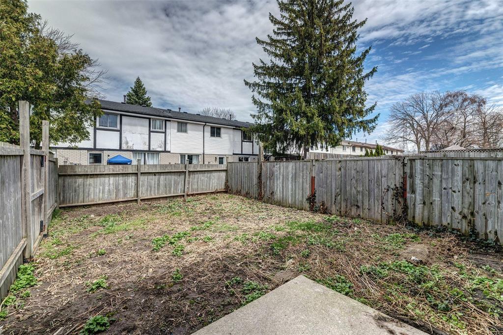 421 CARDIFF Place, Sarnia, Ontario, Canada