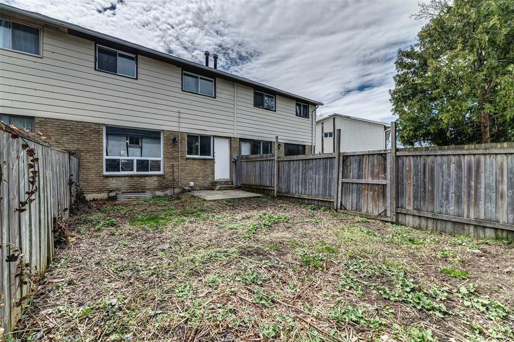 421 CARDIFF Place, Sarnia, Ontario, Canada