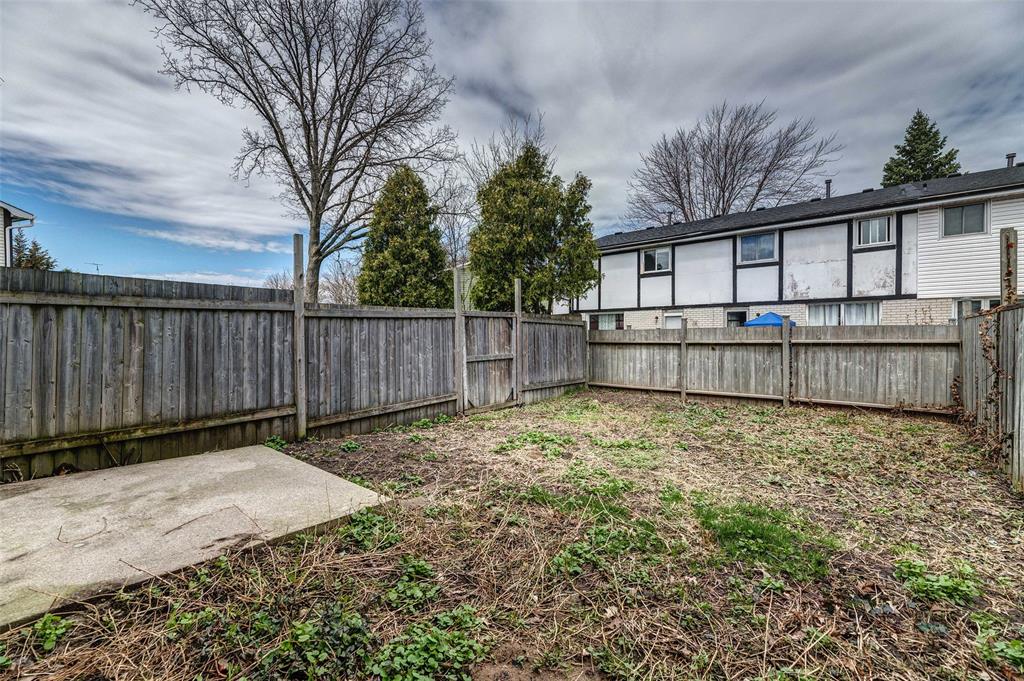 421 CARDIFF Place, Sarnia, Ontario, Canada