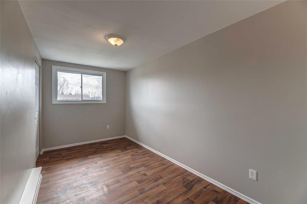 421 CARDIFF Place, Sarnia, Ontario, Canada